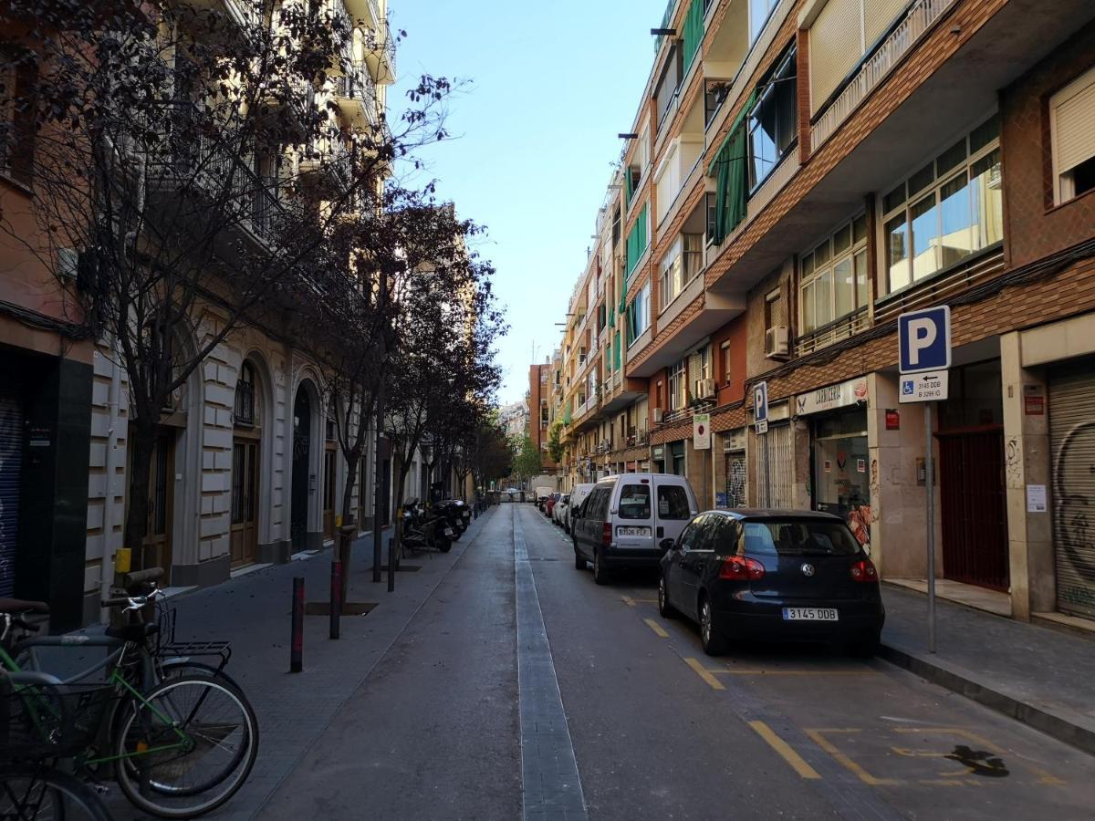 Aparteasy - Atic Sants Barcelona Eksteriør billede