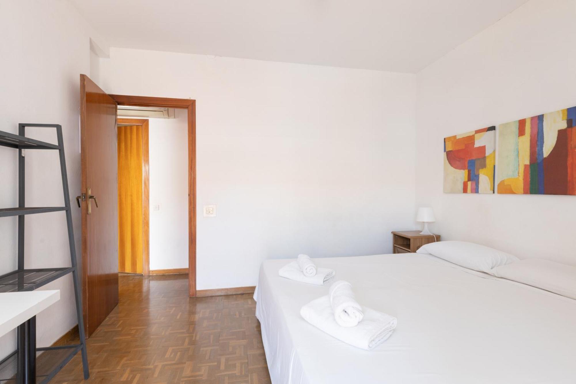 Aparteasy - Atic Sants Barcelona Eksteriør billede